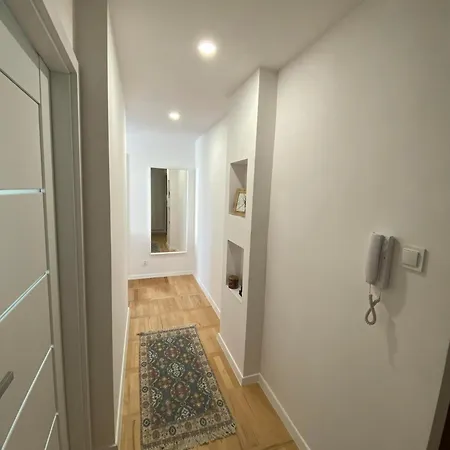 Przy Wiejskiej Apartment
